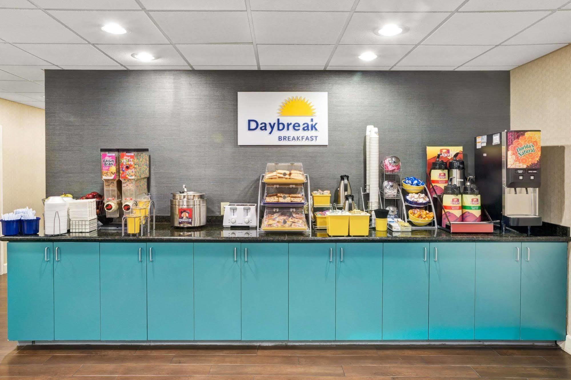 Days Inn - Chapel Hill Luaran gambar